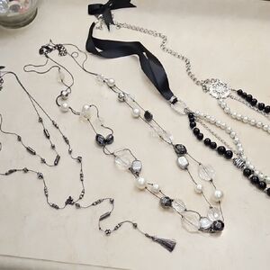 Elegant Black and Silver Women's Necklace Set